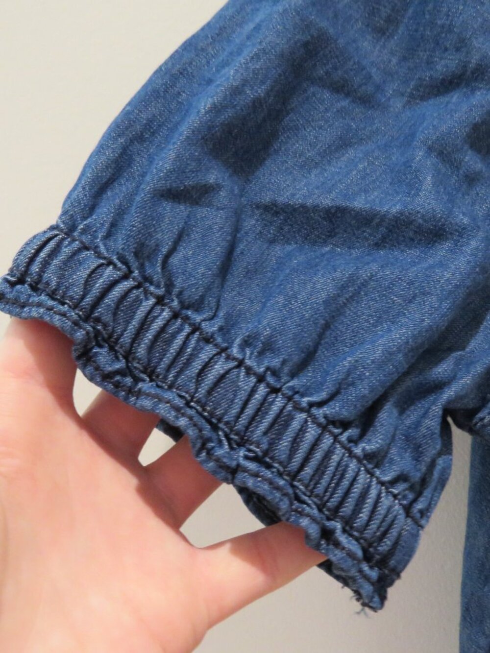 ANTHROPOLOGIE PILCRO Aly Denim Puff-Sleeve Blouse Top Medium Preppy Casual - Picture 6 of 13